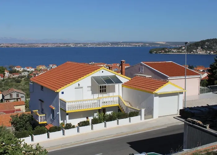 With Parking Space Preko, Ugljan - 8417 Διαμέρισμα *