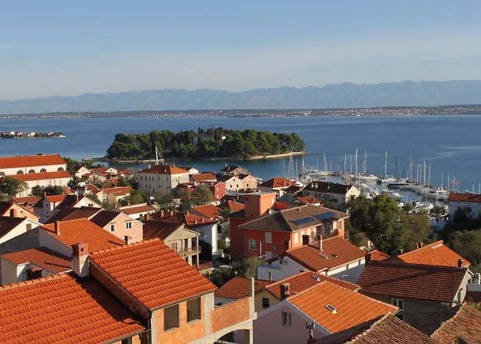 With Parking Space Preko, Ugljan - 8417