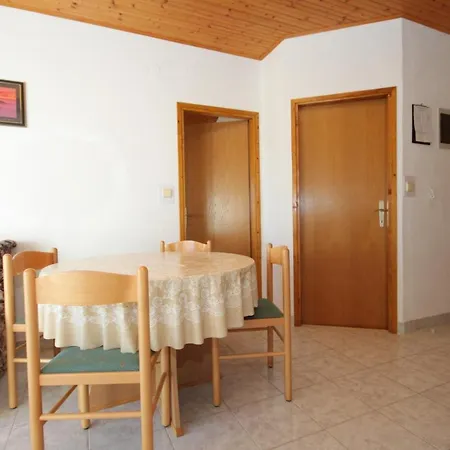 With Parking Space Preko, Ugljan - 8417