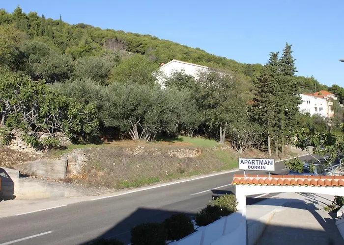 Apartmán With Parking Space Preko, Ugljan - 8417 Preko